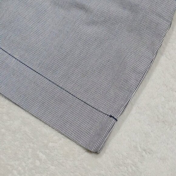 H&M Pinstripe Cotton Mini Skirt – Side Zip, Button Pockets – NWT – Size 4 - Picture 3 of 9